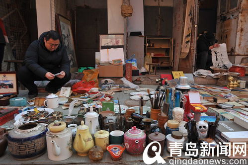 昌樂路文化藝術品大集 流行于80年代的手工藝術品受青睞