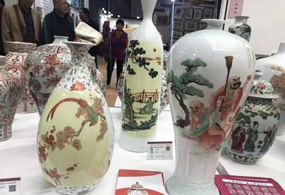 德州窯紅綠彩瓷器將色彩灑滿文博會